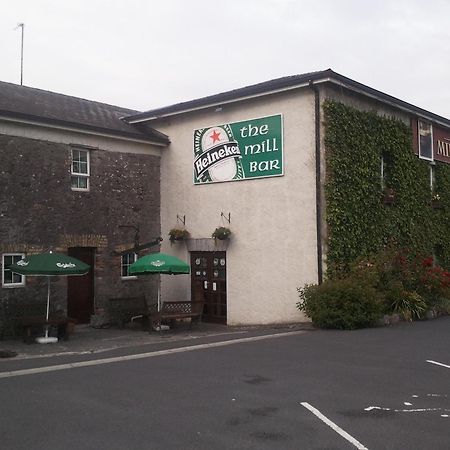 애슬론 The Mill Bar B&B 외부 사진